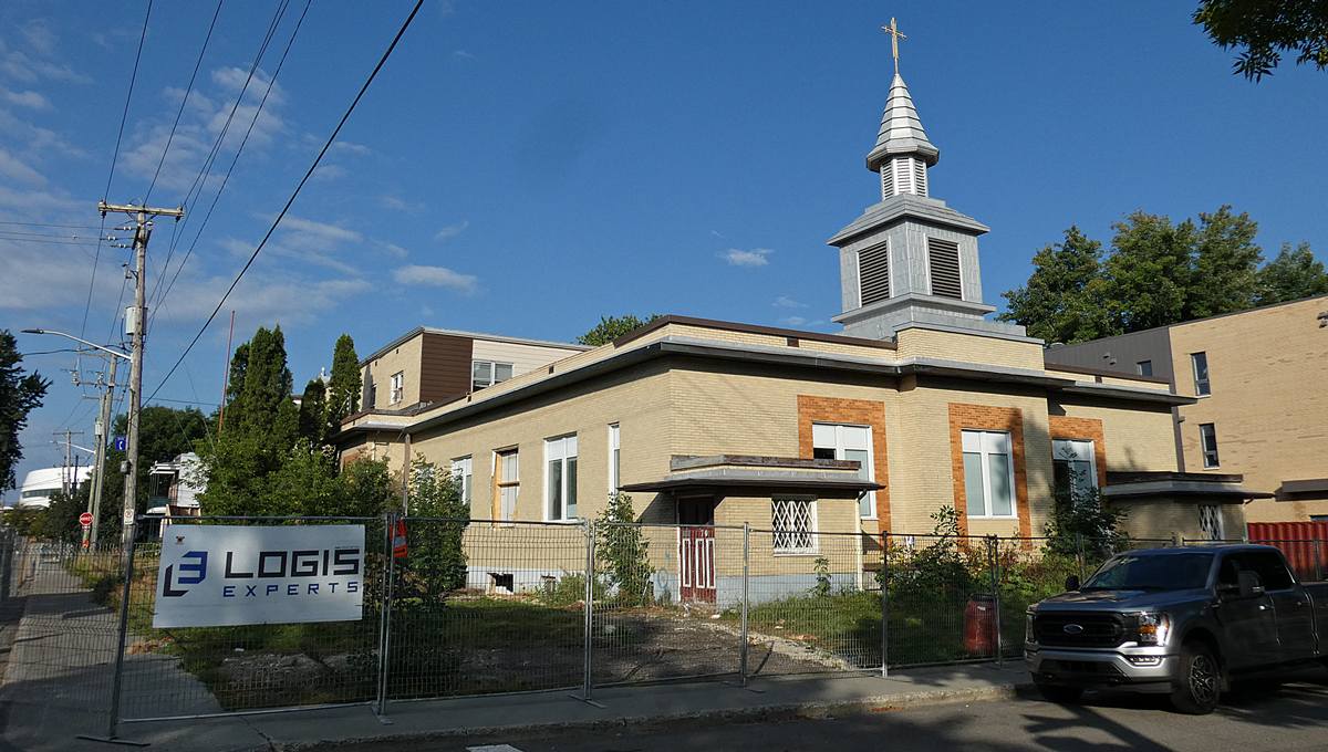 Sainte-Claire-d'Assise : l'éphémère vie d'une église « temporaire » | 2 janvier 2022 | Article par Jean Cazes