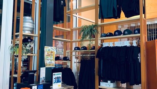 Hoodies, casquettes, tuques et t-shirts en vente ! | SNO Microbrasserie Nordik