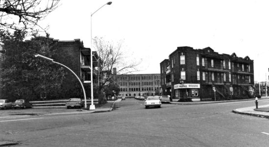 Limoilou dans les années 1970 : intersection de la 8e Avenue et du chemin de la Canardière - Jean Cazes